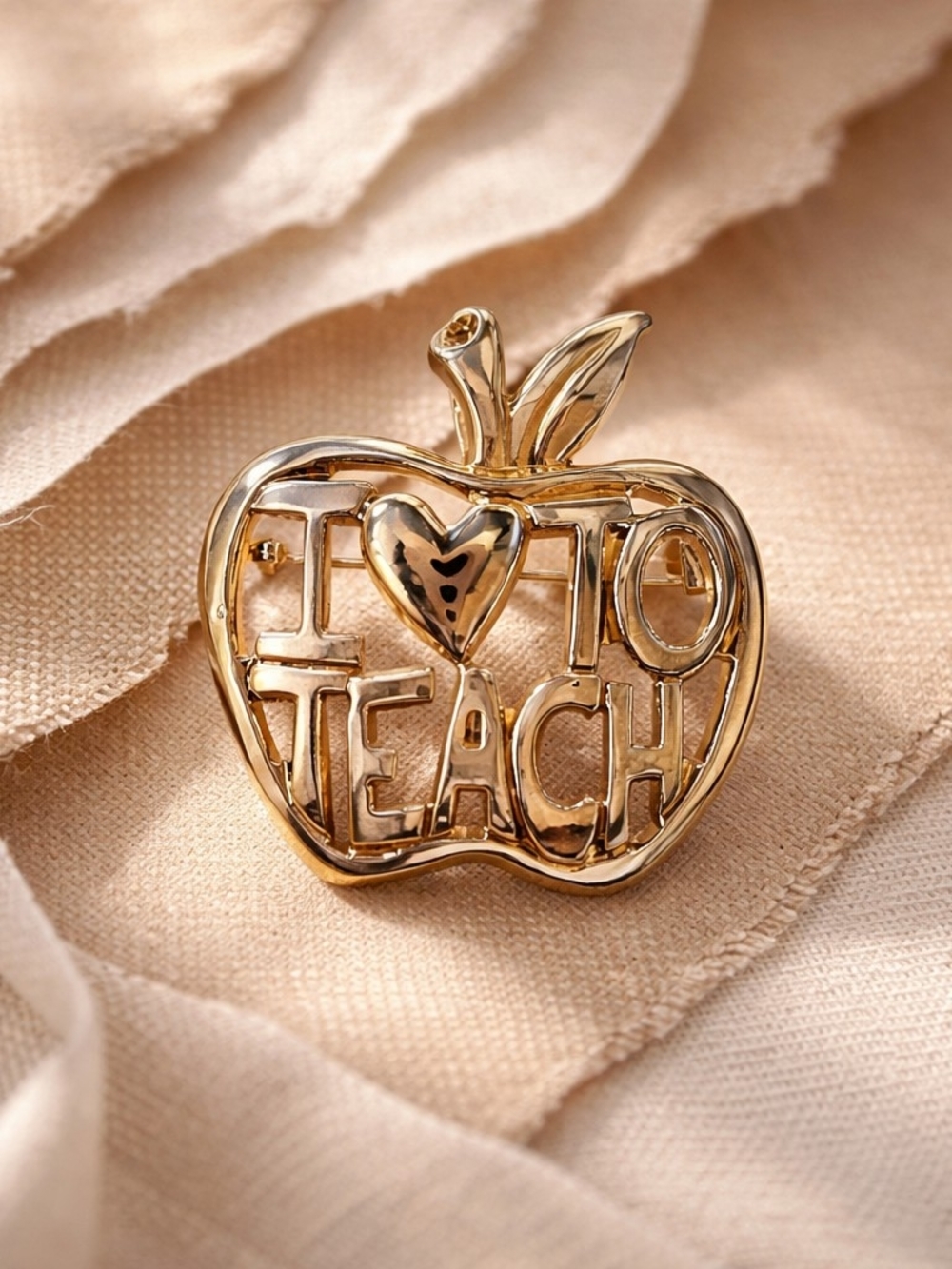 Best vintage "I ♥ TO TEACH." silver plated brooch